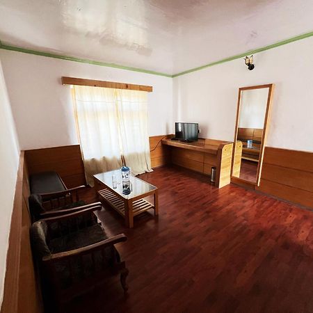 Hotel Lumbini Leh Dış mekan fotoğraf