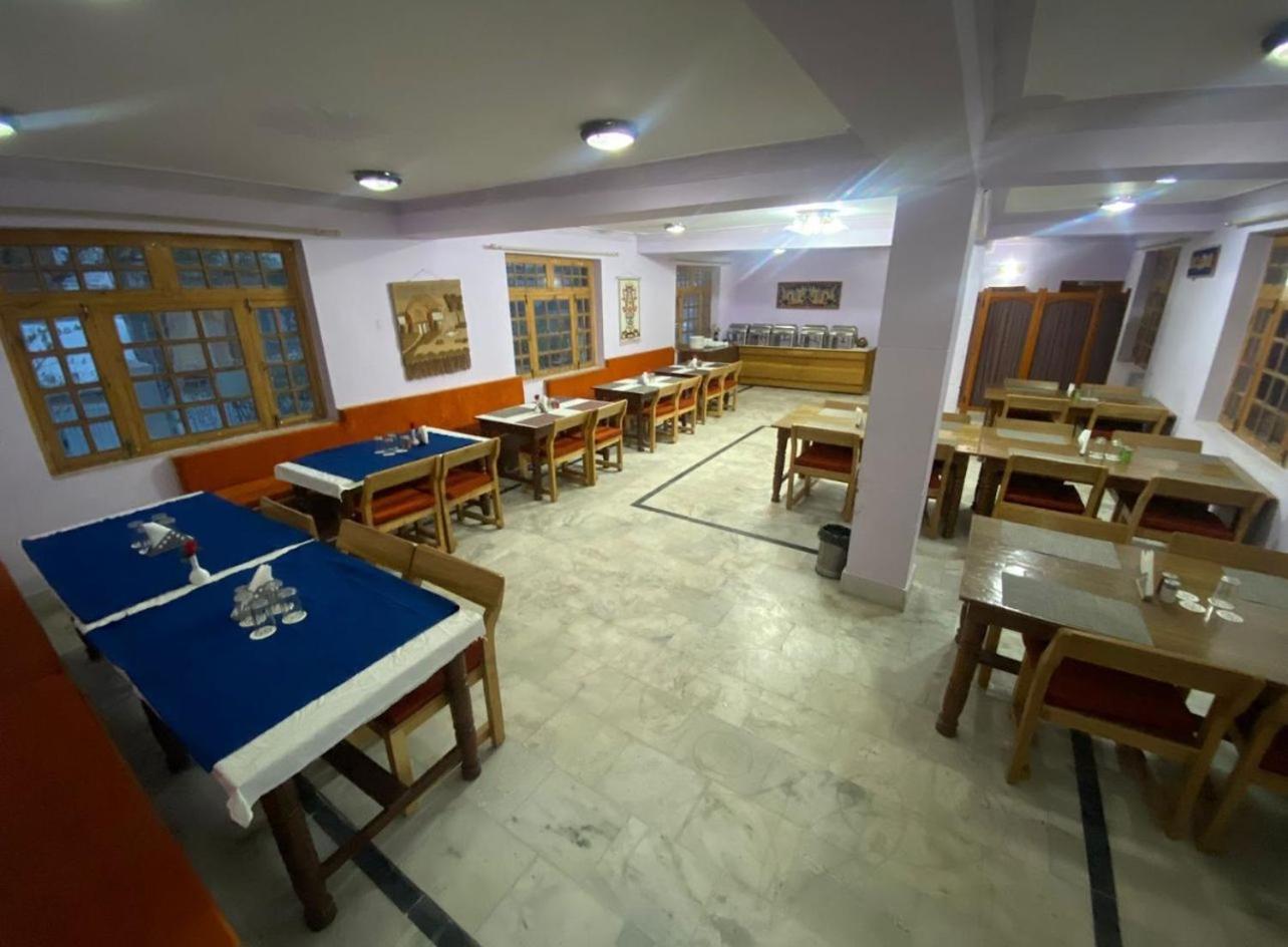 Hotel Lumbini Leh Dış mekan fotoğraf